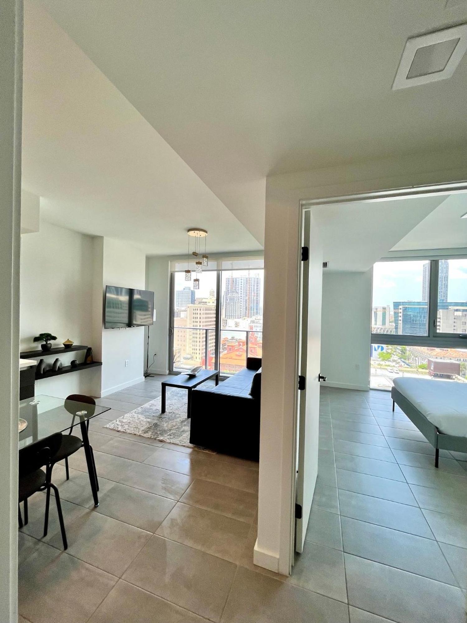 Brand New Modern 1 Bedroom Unit Downtown Miami Bagian luar foto